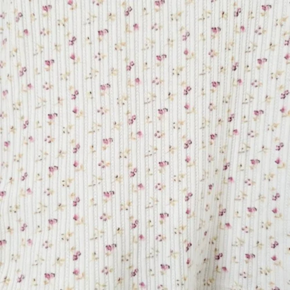 American Eagle Floral Baby Tee - Picture 6 of 6